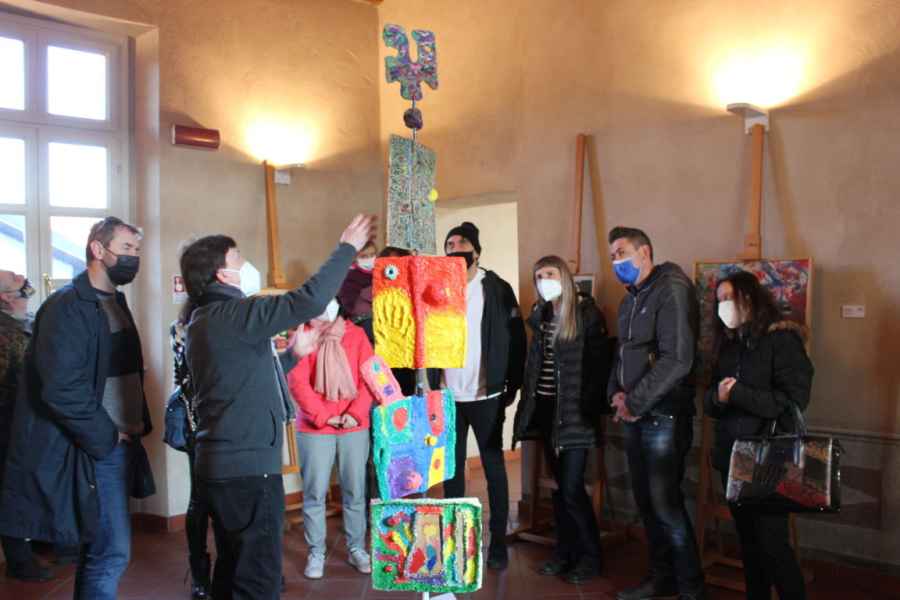 I bottegai del 1986 1991 ammirano la loro opera