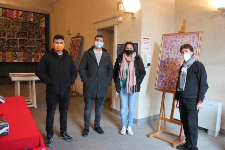 I curatori della retrospettiva simondiana